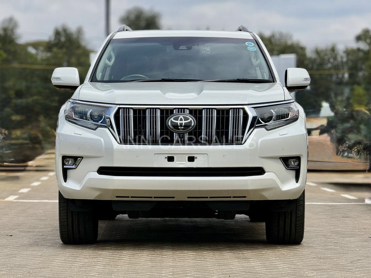 TOYOTA LANDCRUISER PRADO-TZG