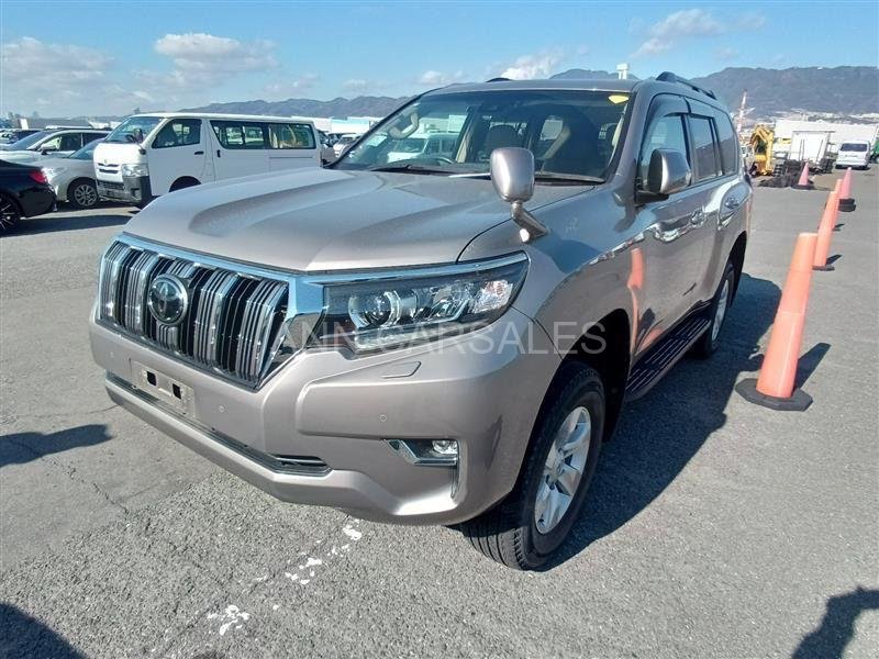 2021 TOYOTA PRADO PETROL