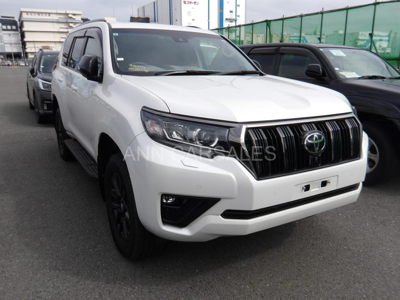 2022 TOYOTA LAND CRUISER PRADO