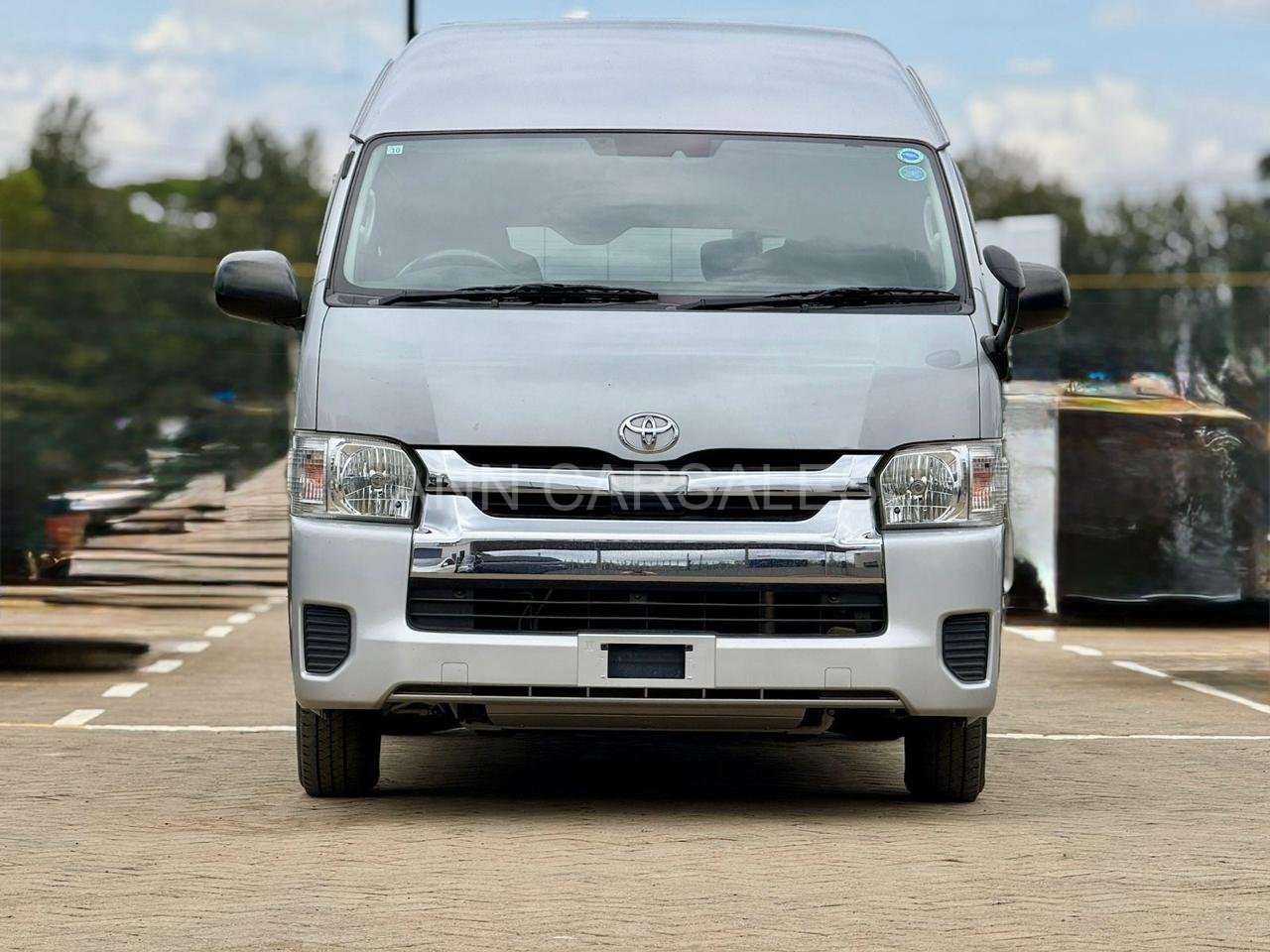 2018 TOYOTA REGIUS ACE  GDH221